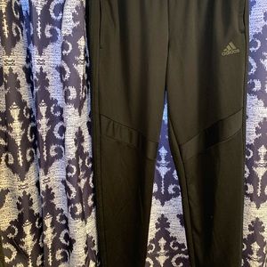 Adidas’s track pants size LG